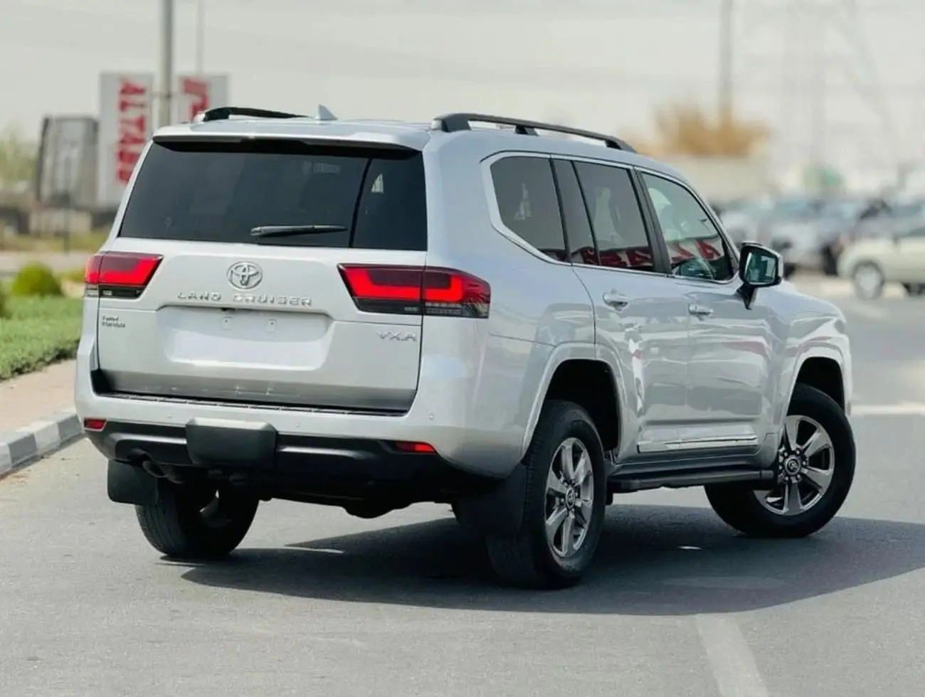 Toyota Land Cruiser 2023 3.3L