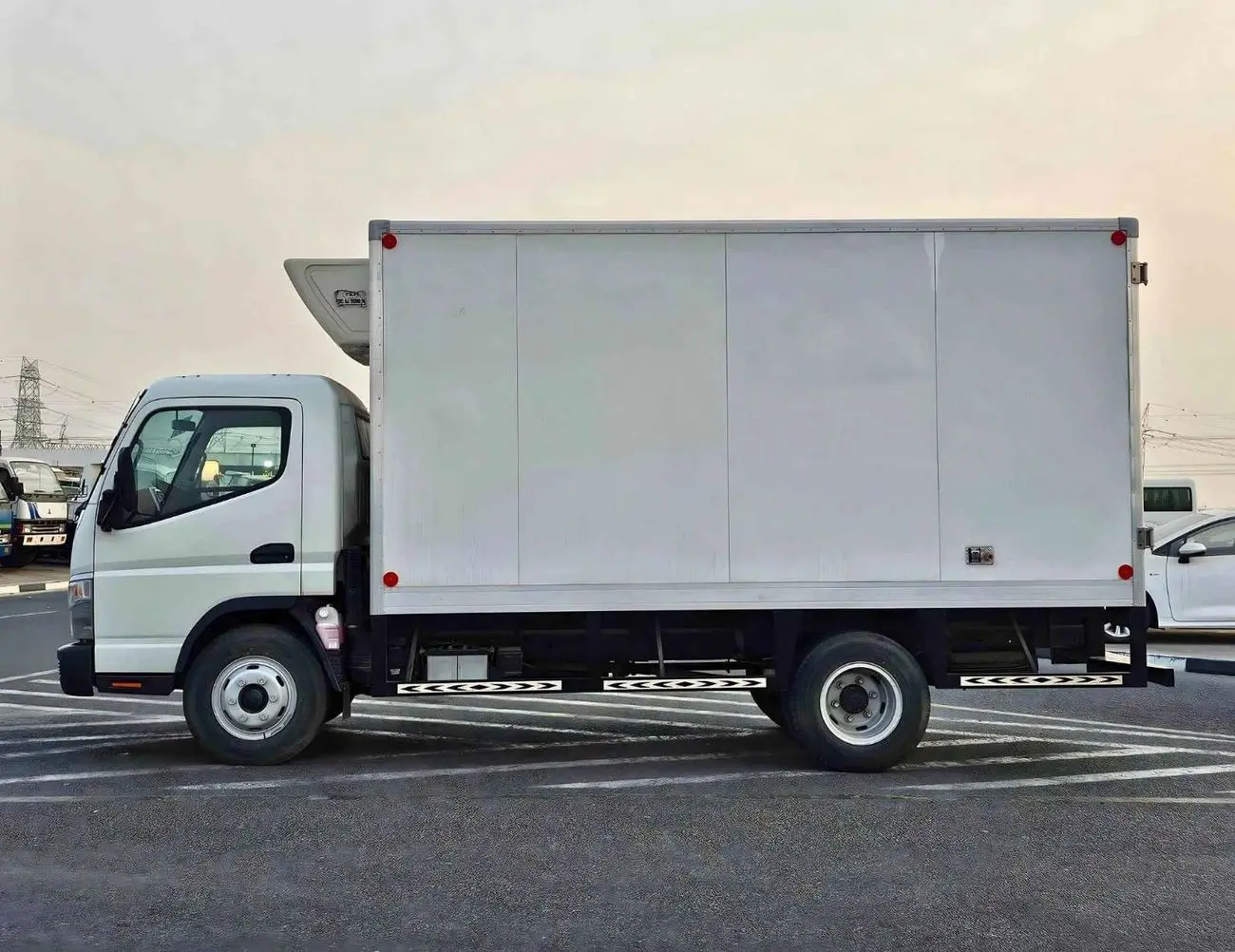 Mitsubishi Canter 2022 4.2L