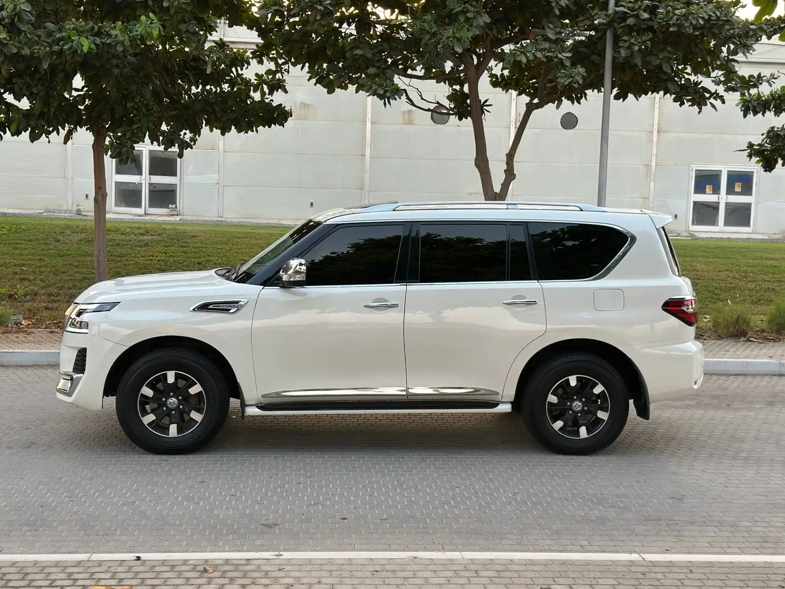 نيسان باترول 2014