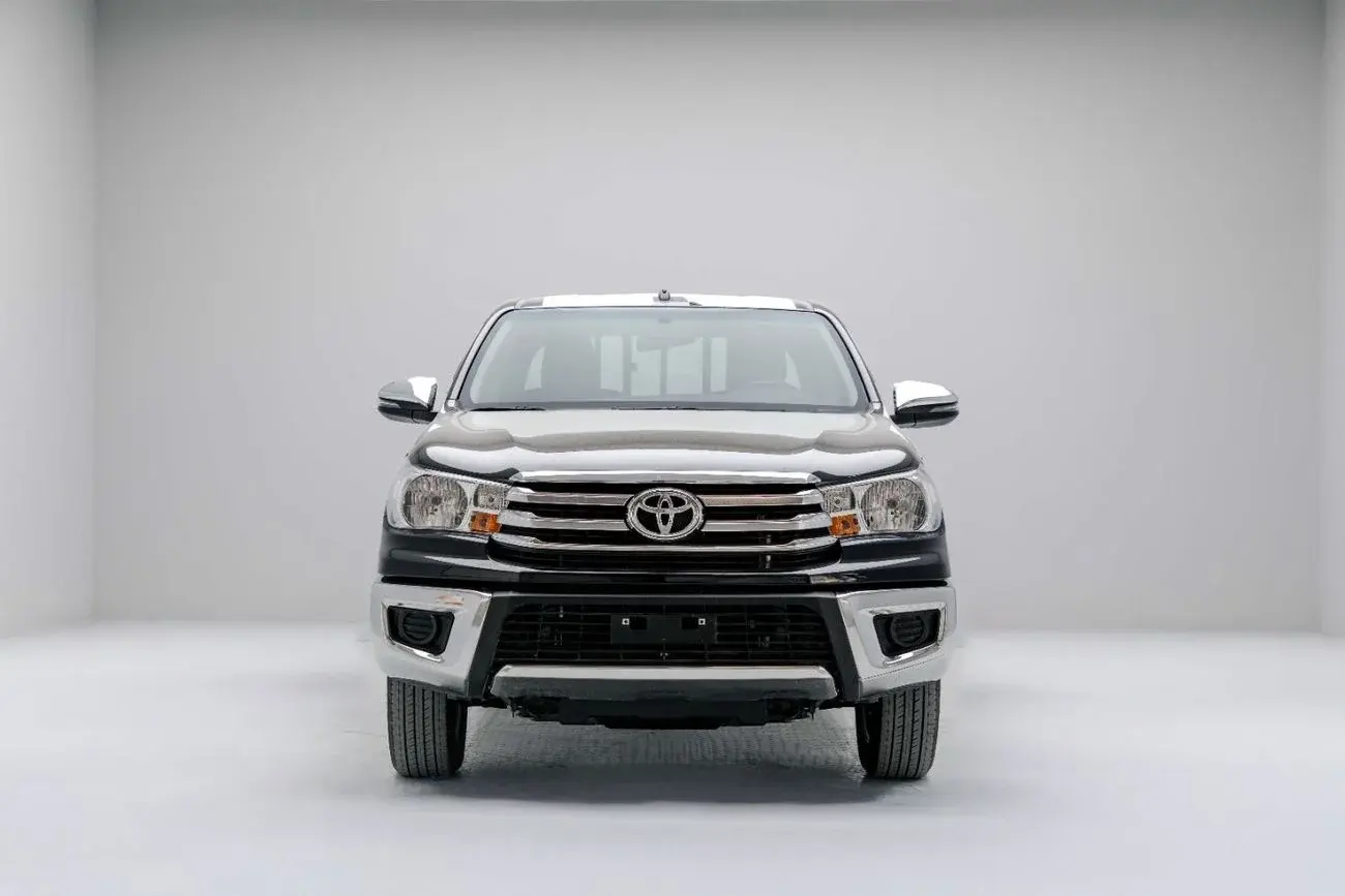 تويوتا هيلوكس 2025