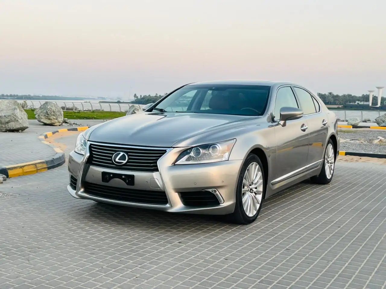 لكزس LS 2017 undefinedL