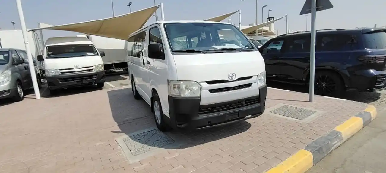 Toyota Hiace 2014