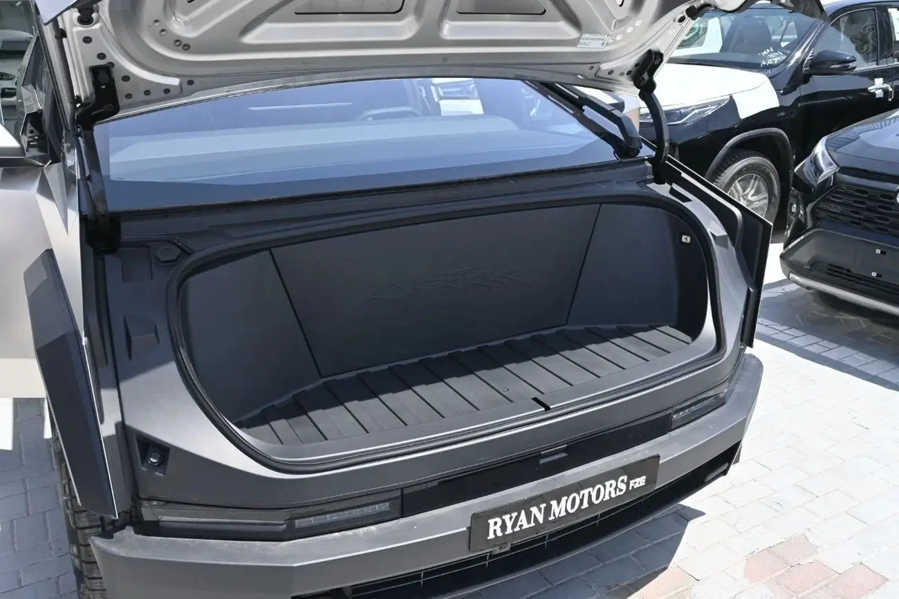 تسلا سايبرتراك 2024 undefinedL