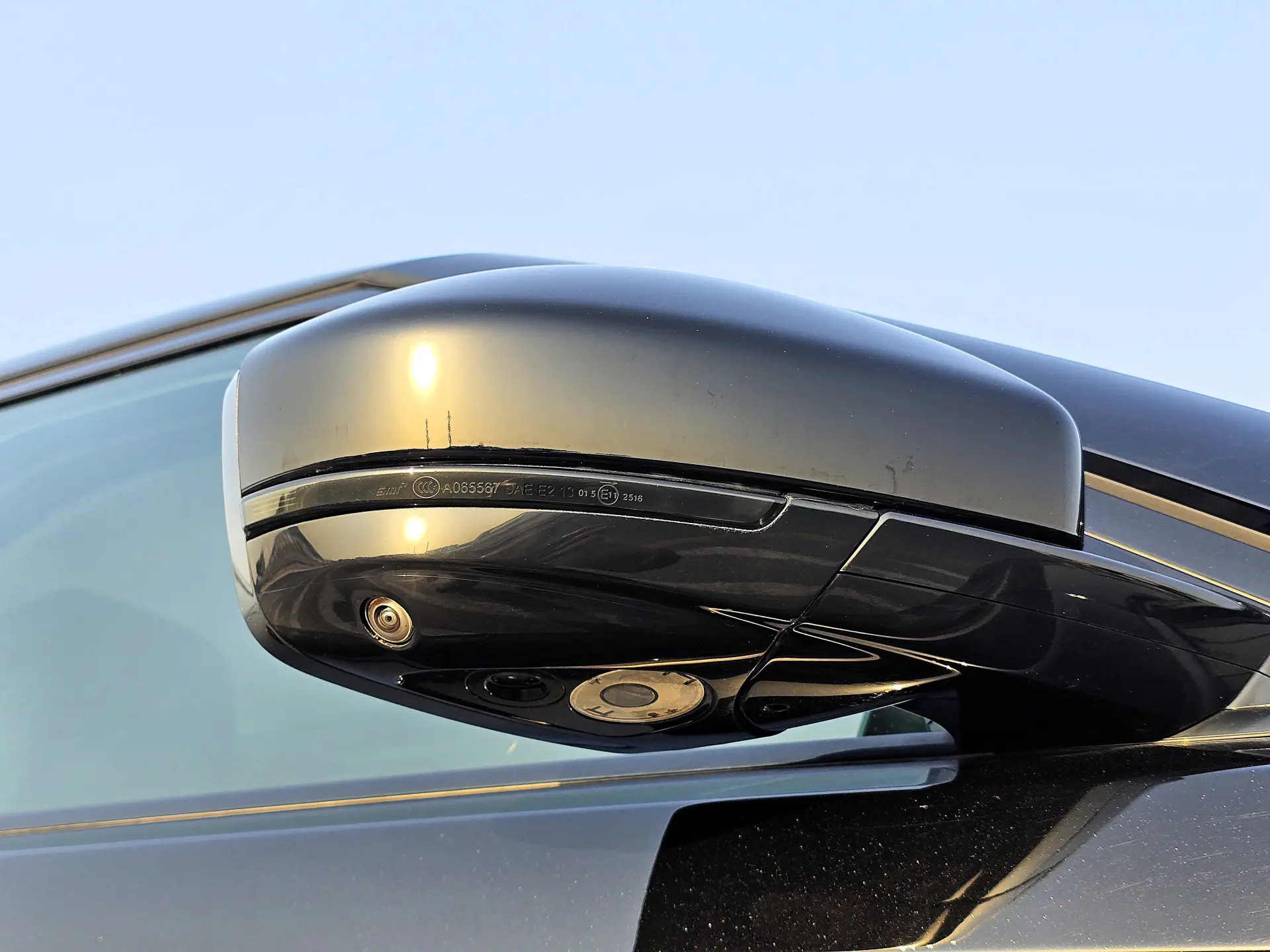 Land Rover Range Rover Velar 2025