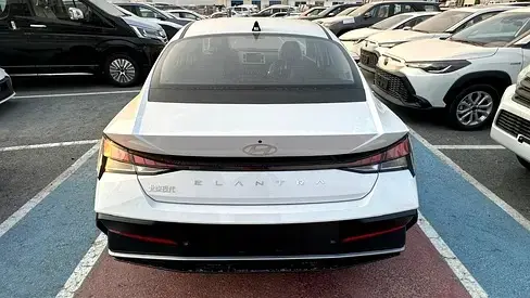 Hyundai Elantra 2025 1.5L