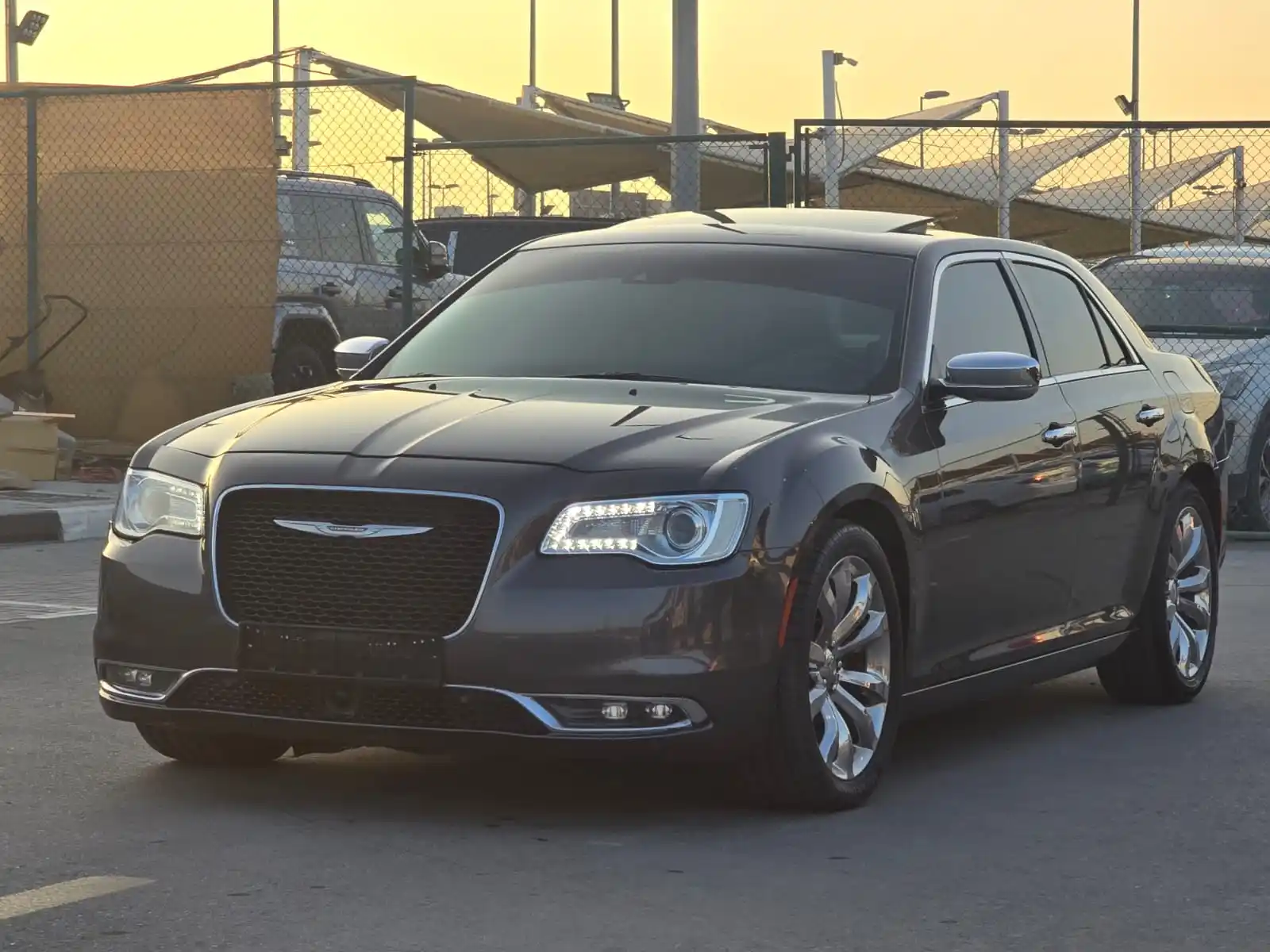 Chrysler 300C 2016 5.7L