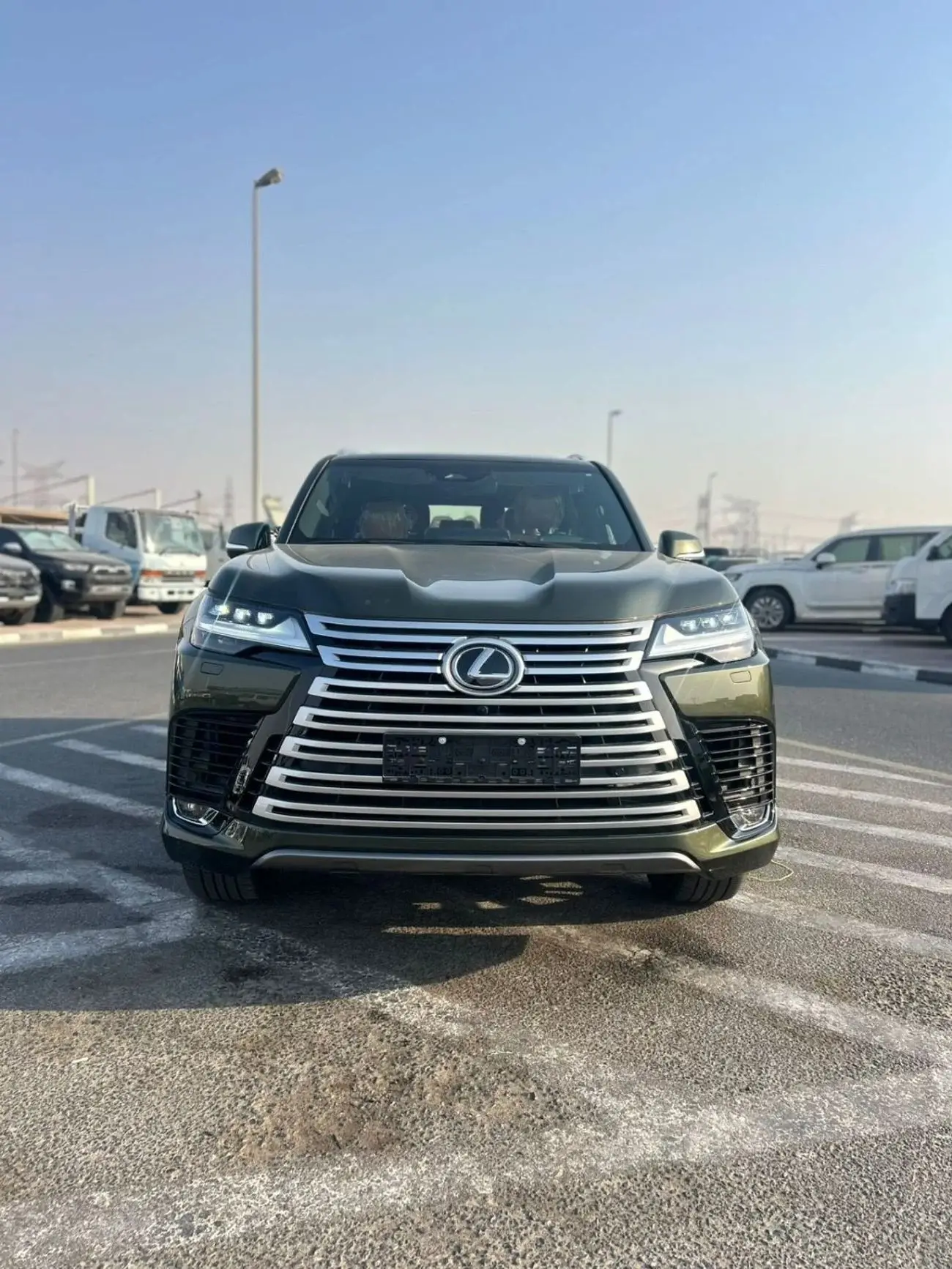 لكزس LX 2025 3.5L