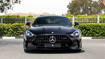 مرسيدس بنز AMG GT 2025
