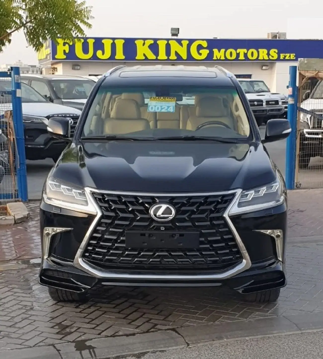 Lexus LX 2012 5.7L