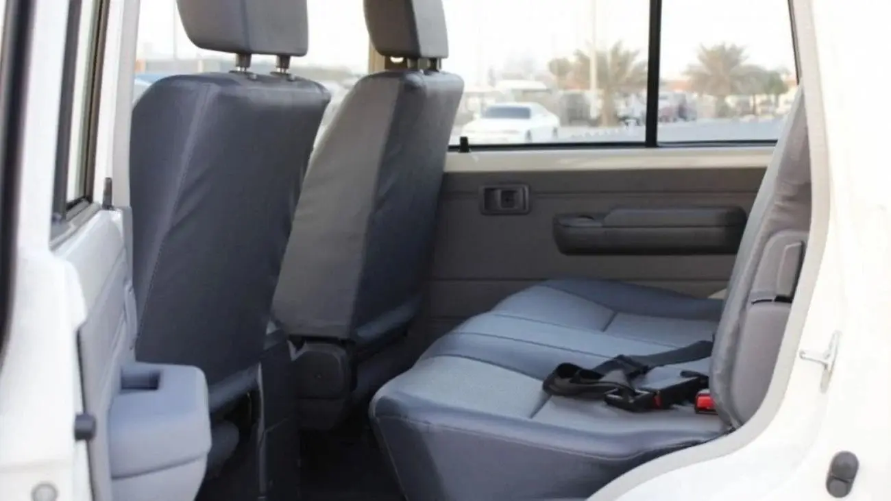 تويوتا لاند كروزر بيك آب 2022 4L