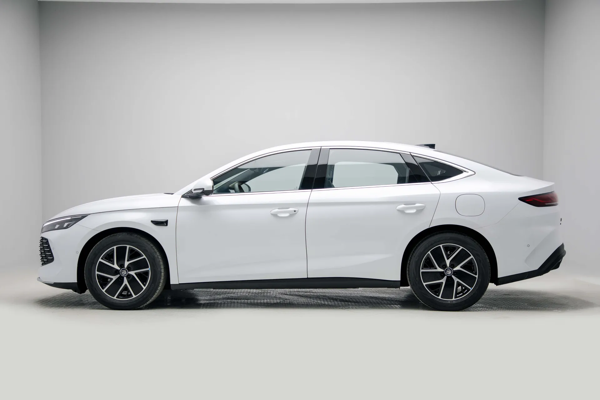 BYD Qin L 2025