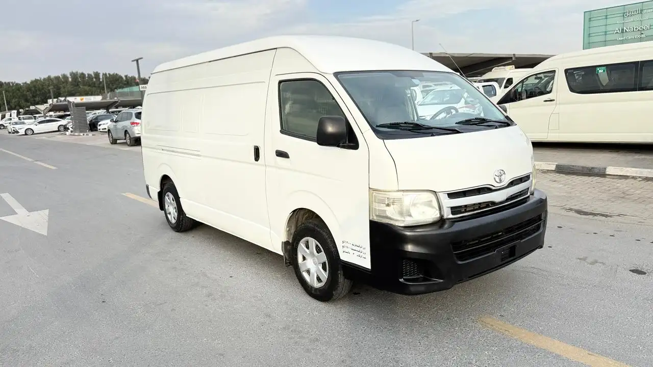 Toyota Hiace 2012 3.5L