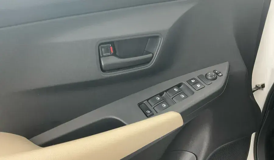 تويوتا يارس سيدان 2023 1.5L