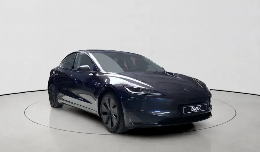 Tesla Model 3 2025 undefinedL