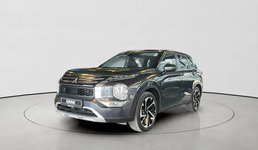 ميتسوبيشي آوتلاندر 2025 2.5L