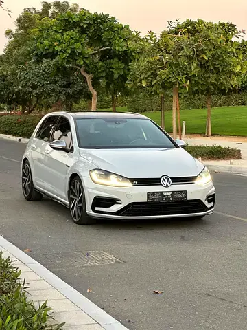 Volkswagen Golf R 2018 2000CC
