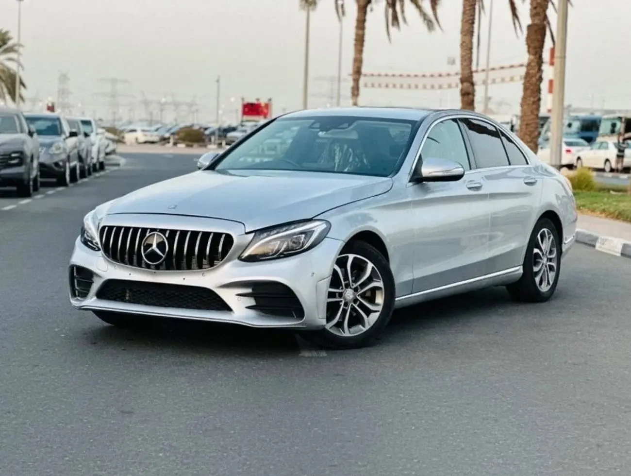 مرسيدس بنز C Class 2015 1.5L