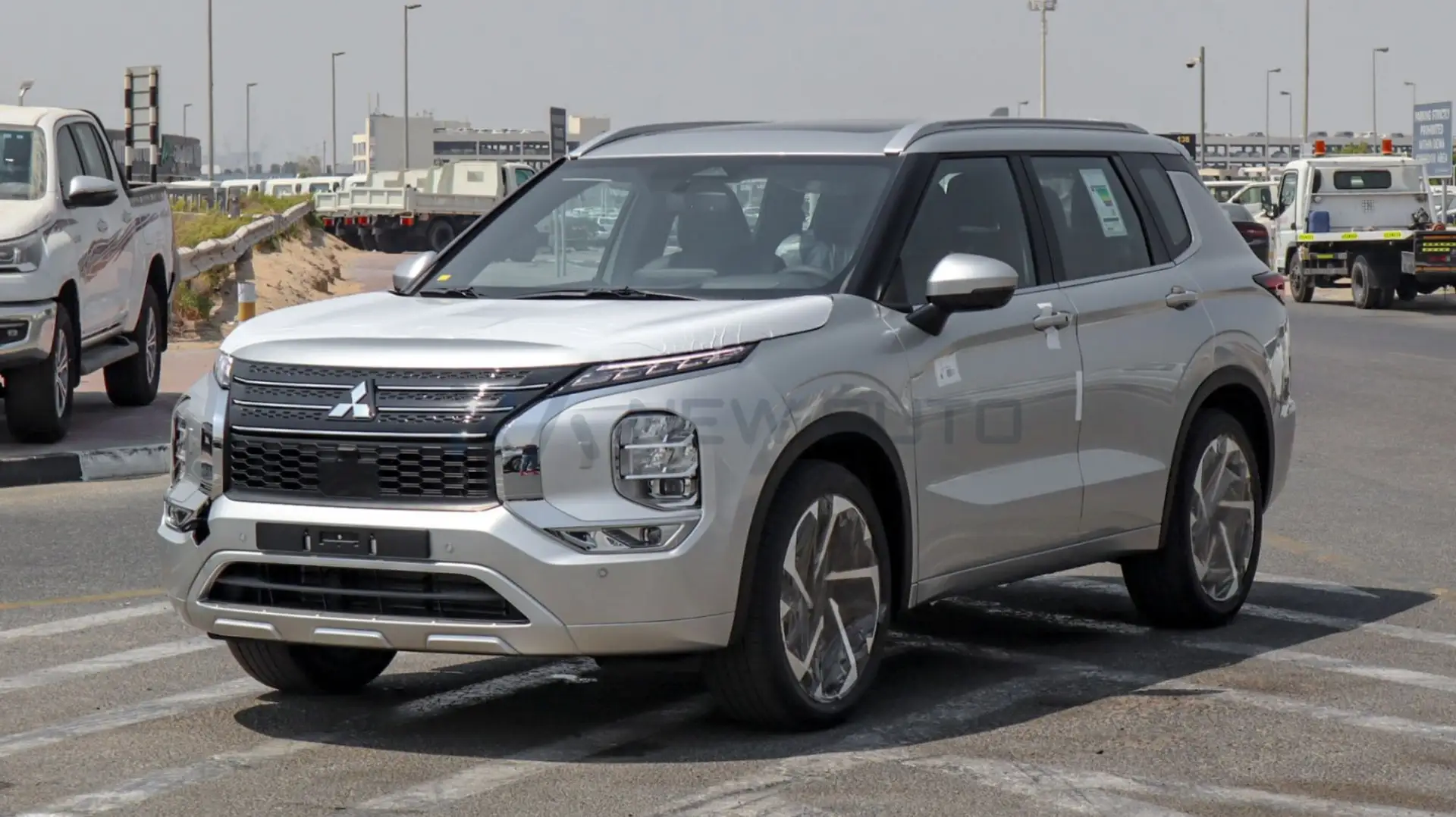 Mitsubishi Outlander 2025