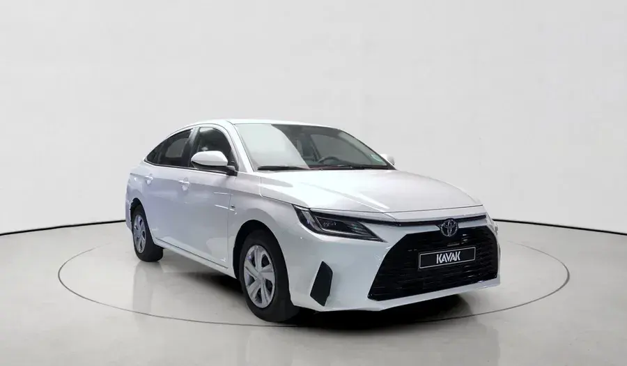 تويوتا يارس سيدان 2024 1.5L