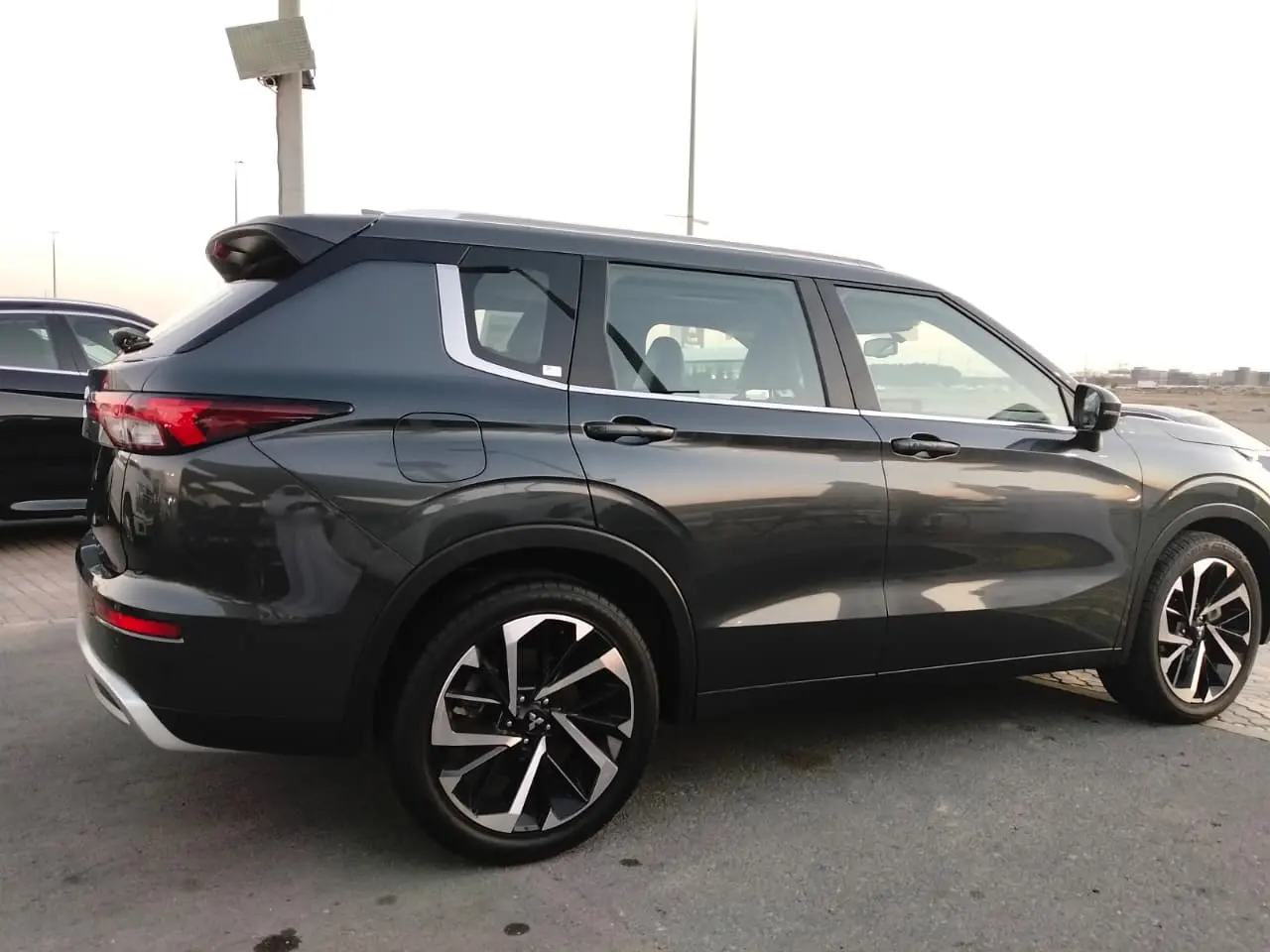 Mitsubishi Outlander 2024
