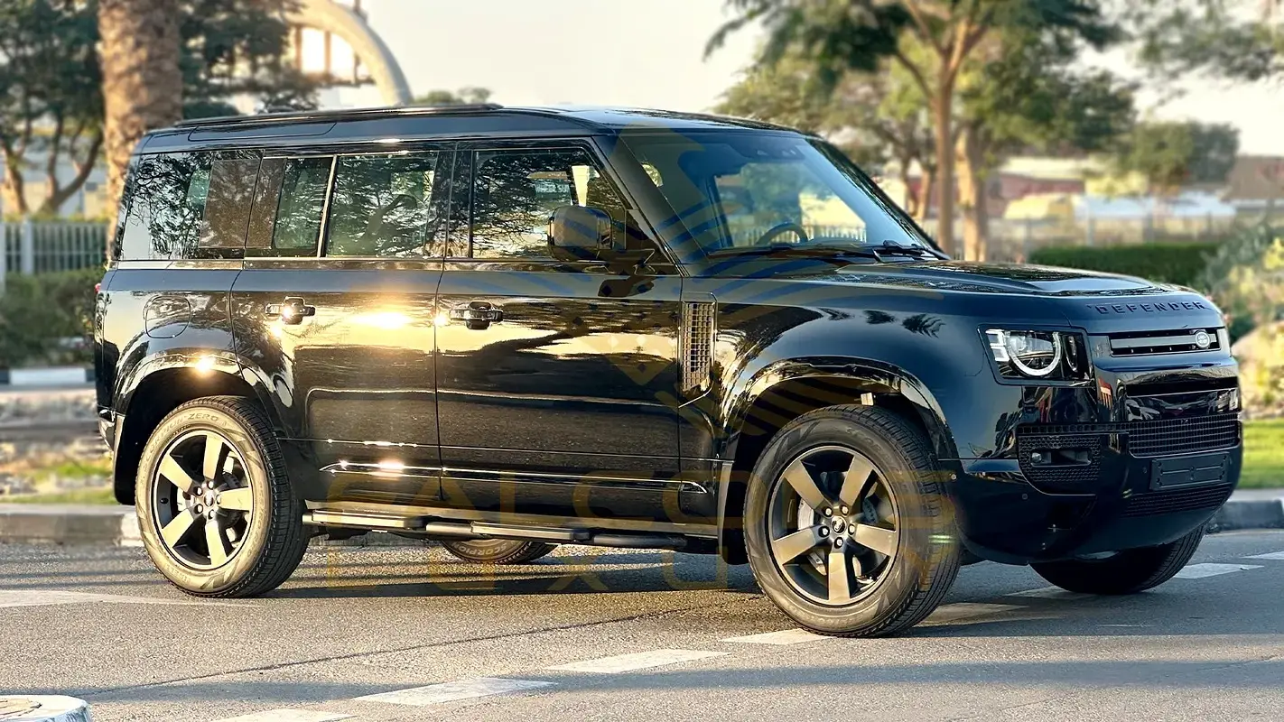 لاند روفر ديفندر 2025 3L