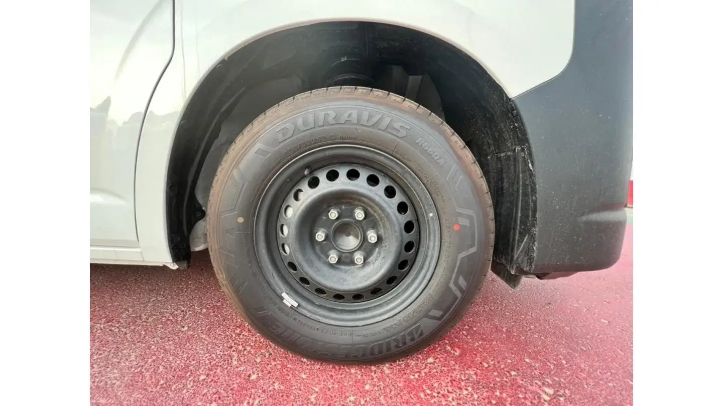 Toyota Hiace 2026 2.8L