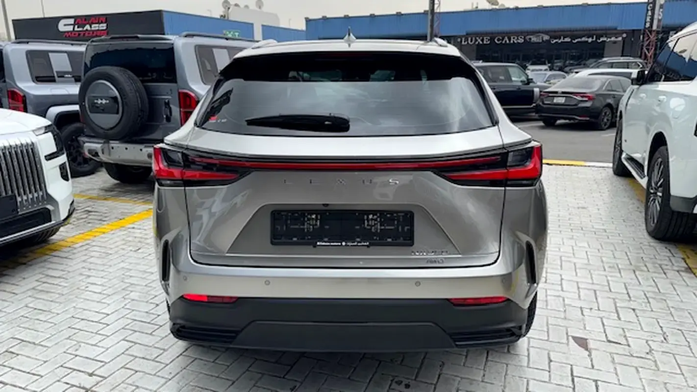 Lexus NX 2025
