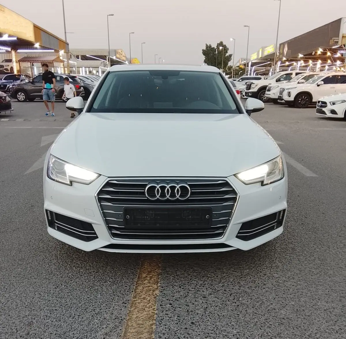 Audi A4 2018 1.4L