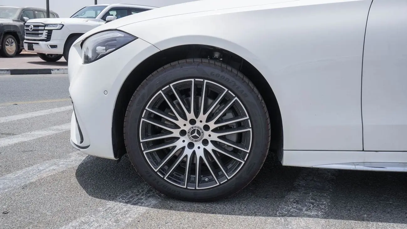 مرسيدس بنز C Class 2025 1.5L