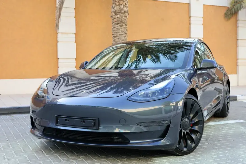 Tesla Model 3 2021