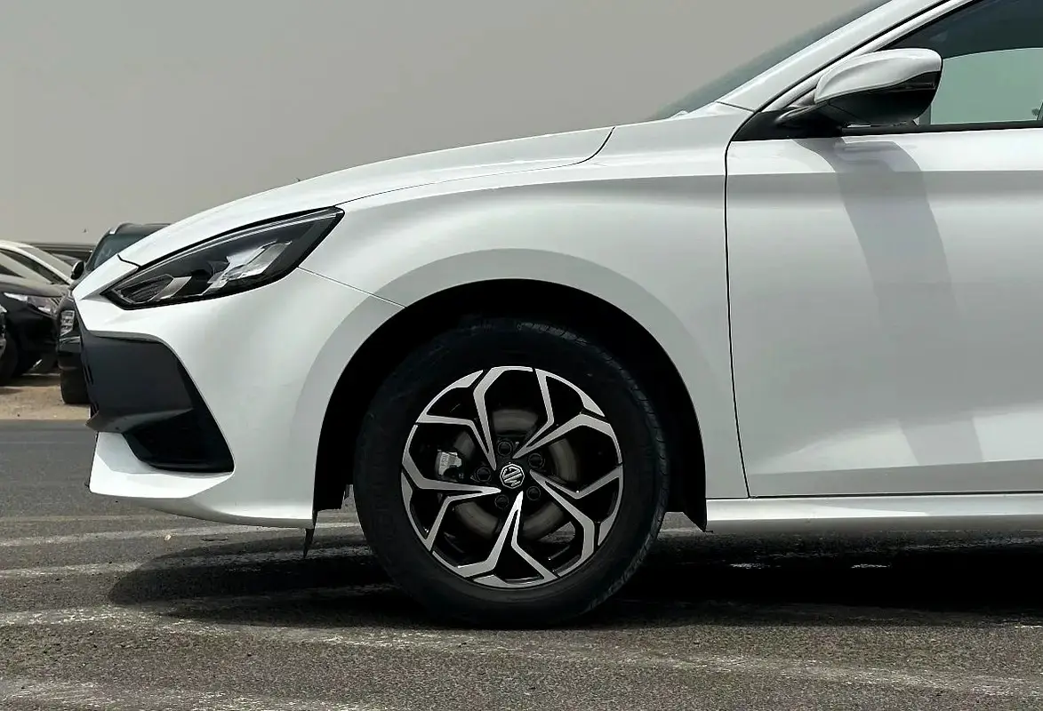 MG 5 2025