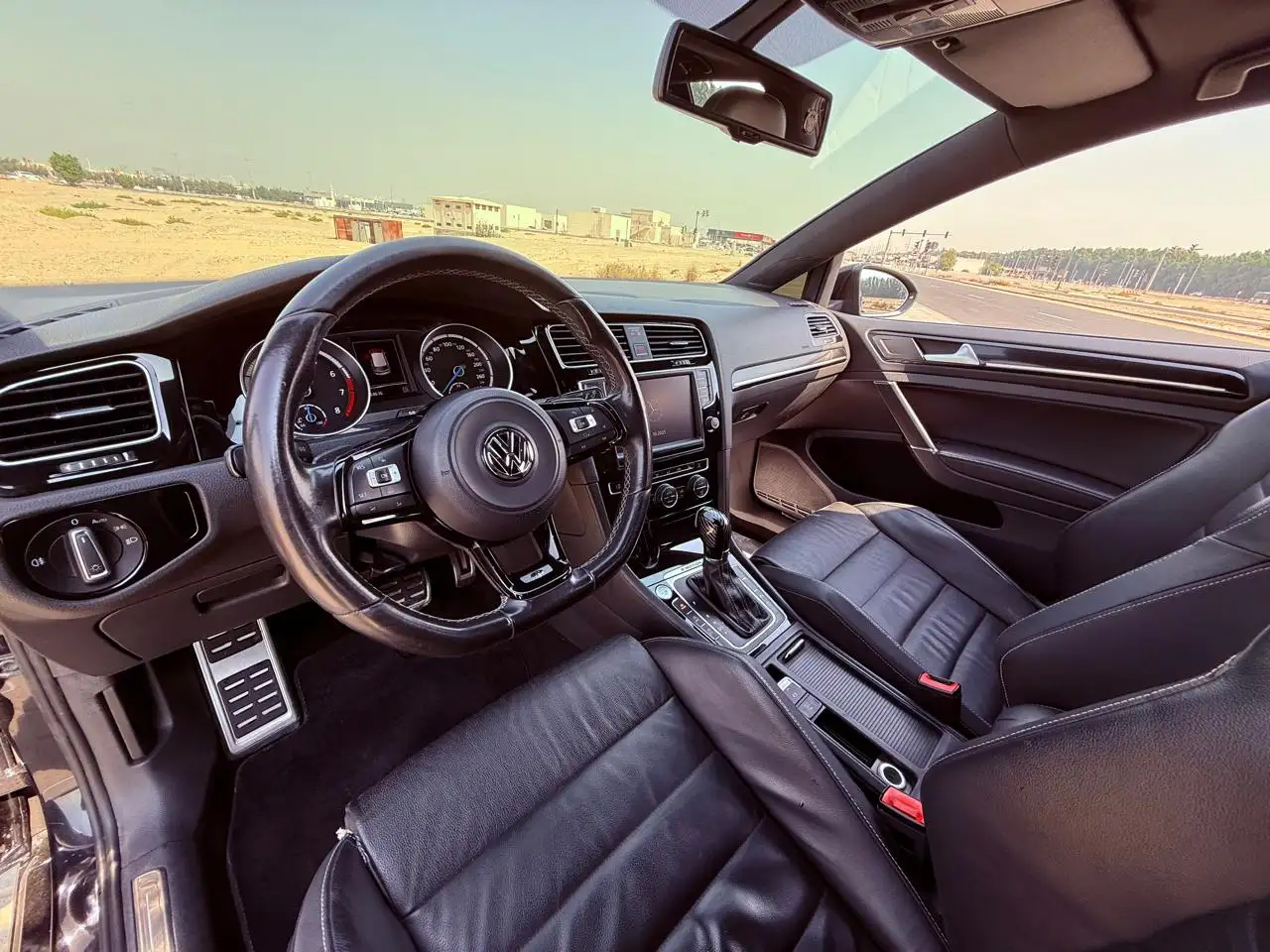 فولكس واجن جولف ار 2016