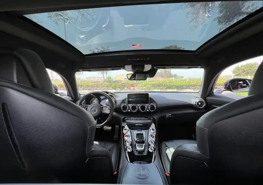 Mercedes Benz AMG GT 2015 4L