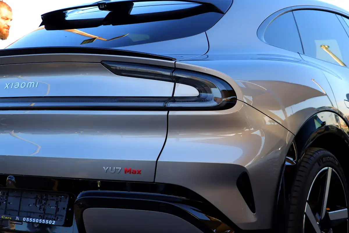 Xiaomi YU7 2025 undefinedL