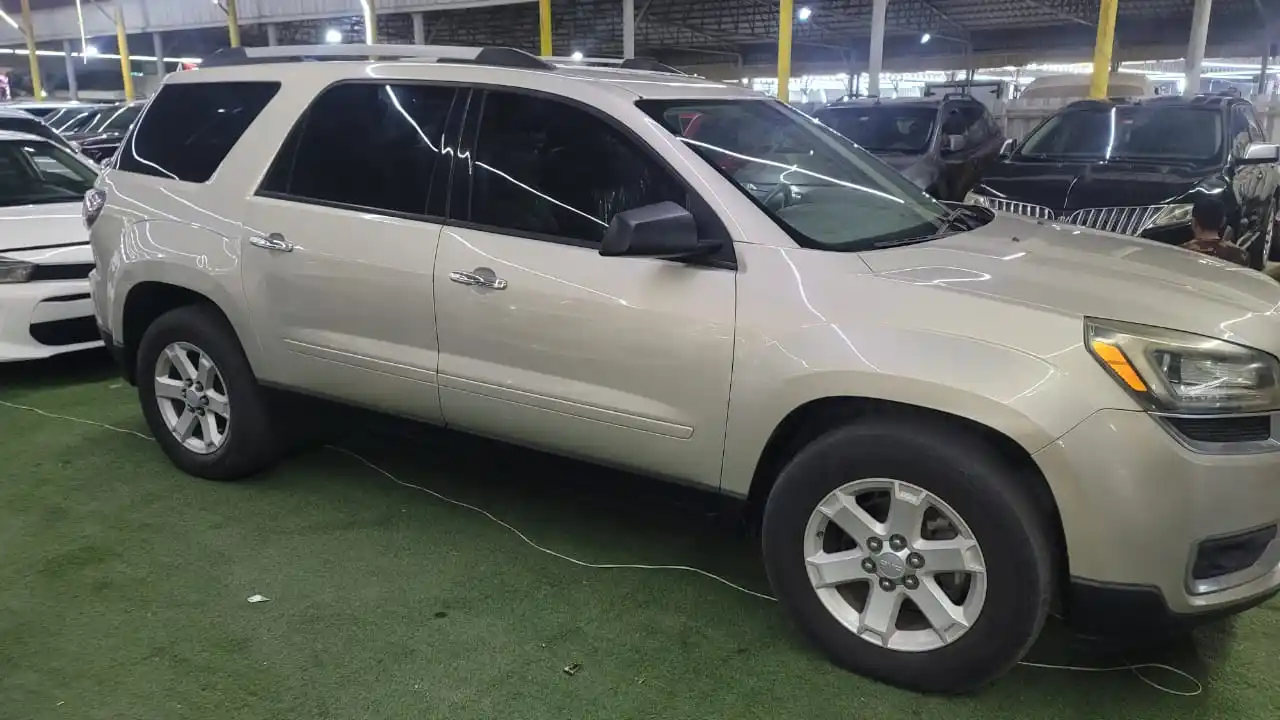 جي أم سي أكاديا 2016