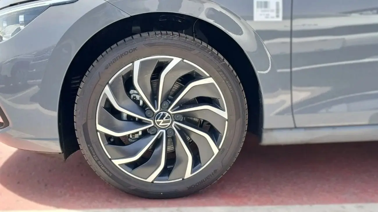 Volkswagen Golf 2024 1.4L