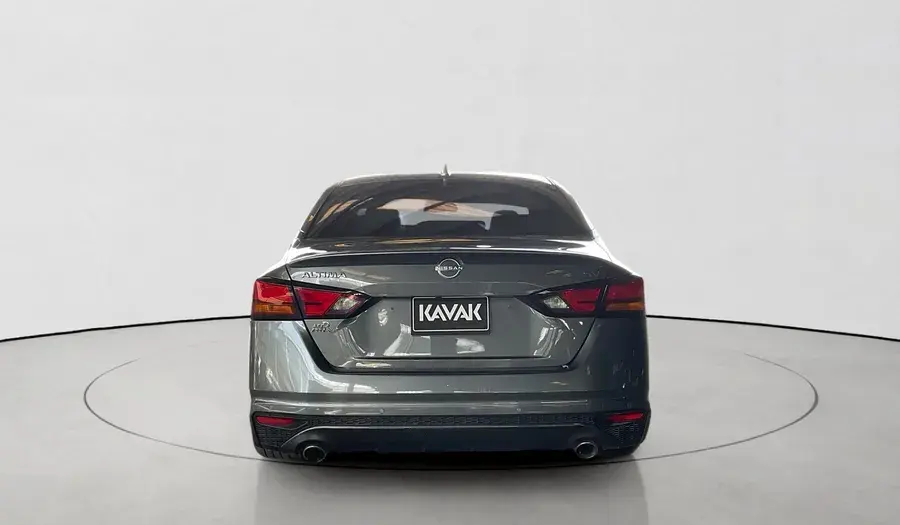 Nissan Altima 2025