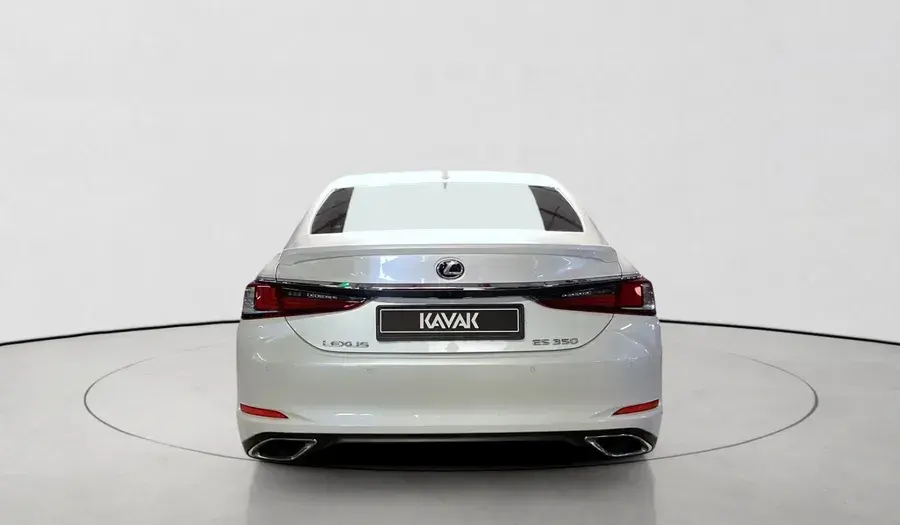 Lexus ES 2023