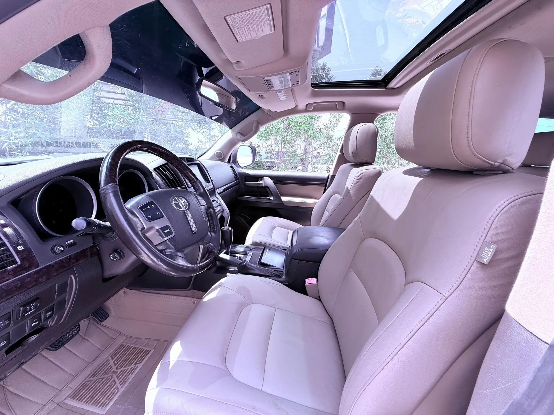 تويوتا لاند كروزر 2011