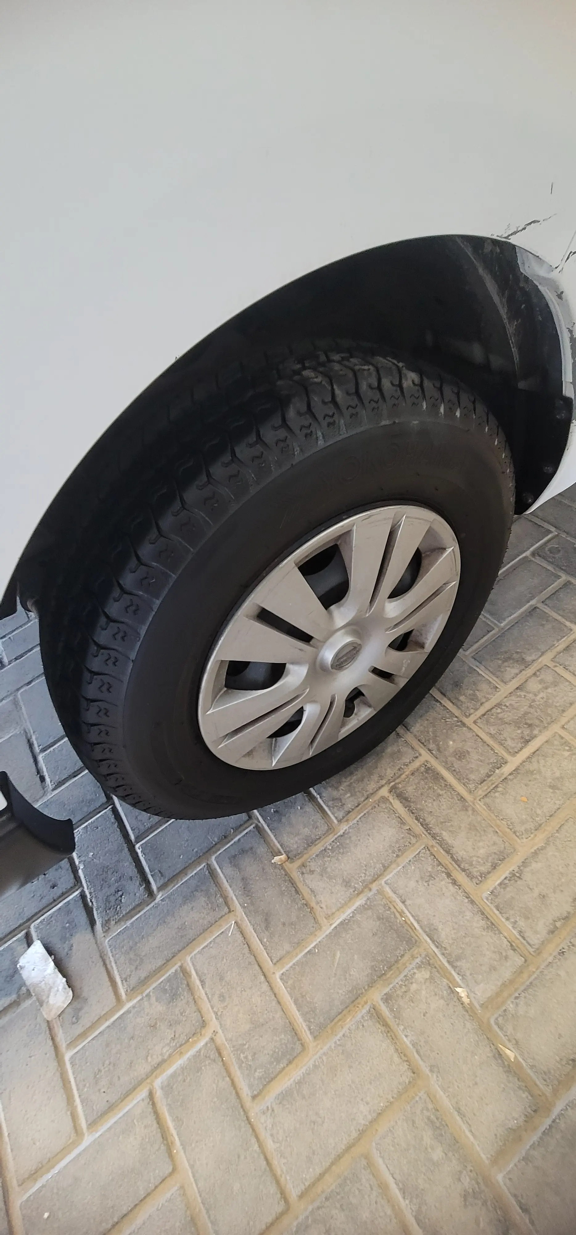 نيسان أورفان 2016 2400L