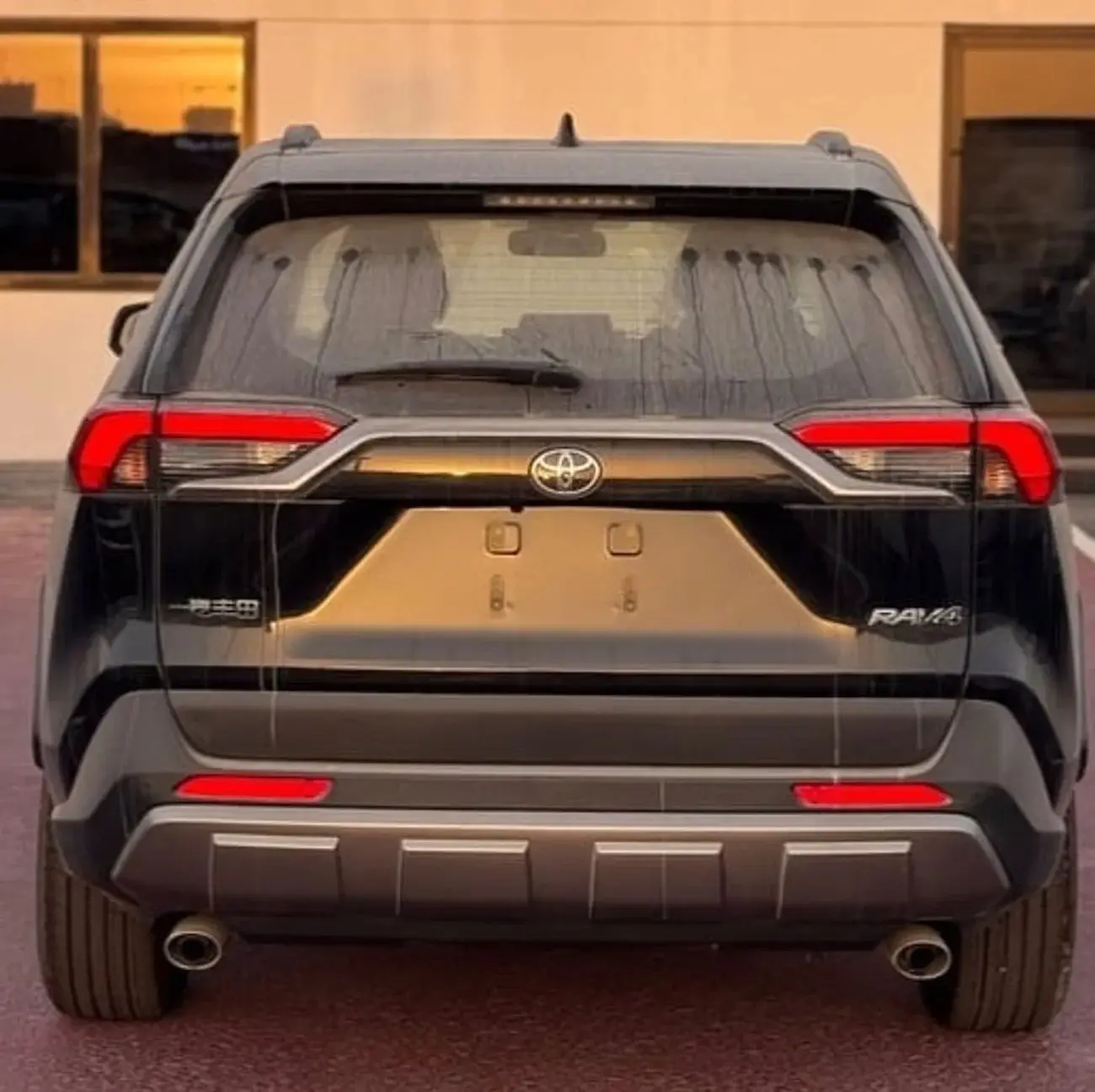 تويوتا راف ٤ 2025 2L