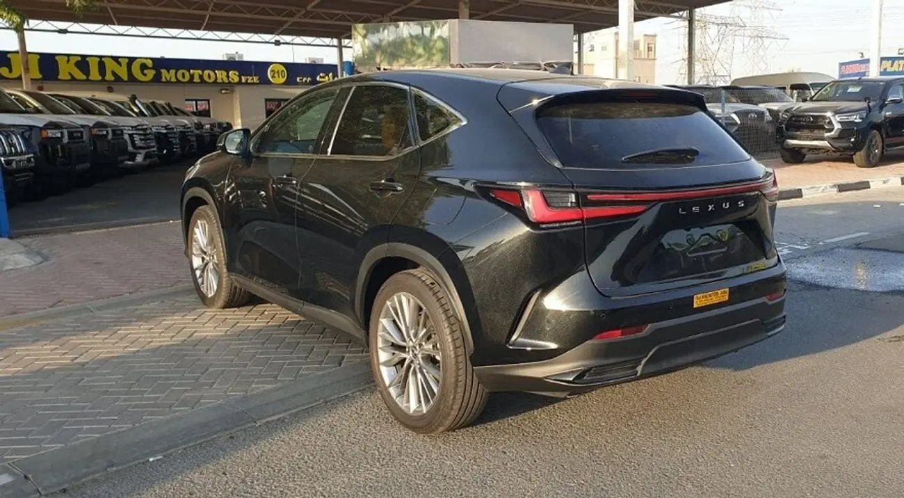 Lexus NX 2023 2.5L