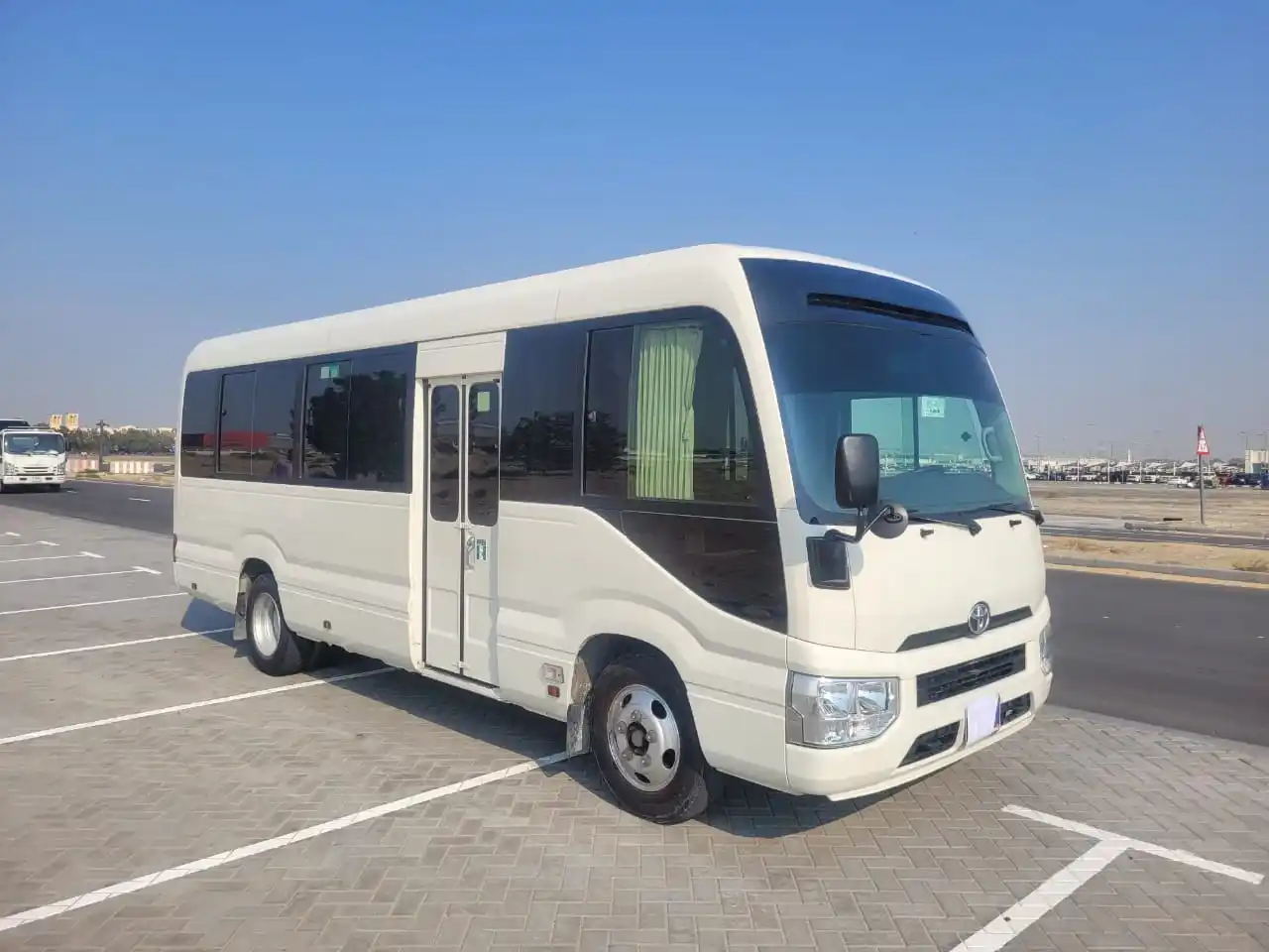Toyota Coaster 2023 2.7L