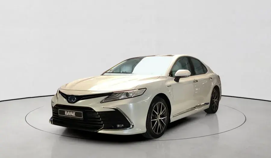 تويوتا Camry HEV 2024