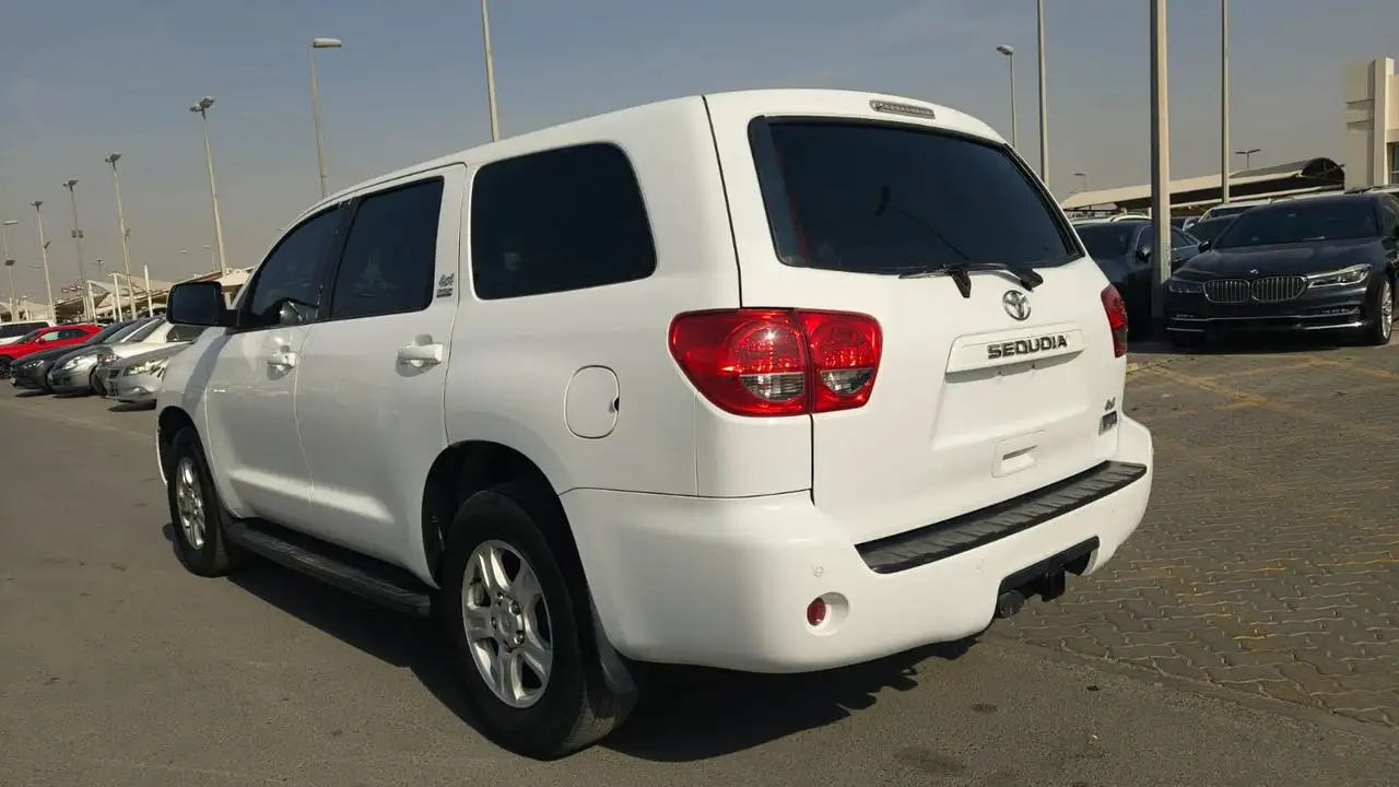 تويوتا سيكويا 2012 5.7L