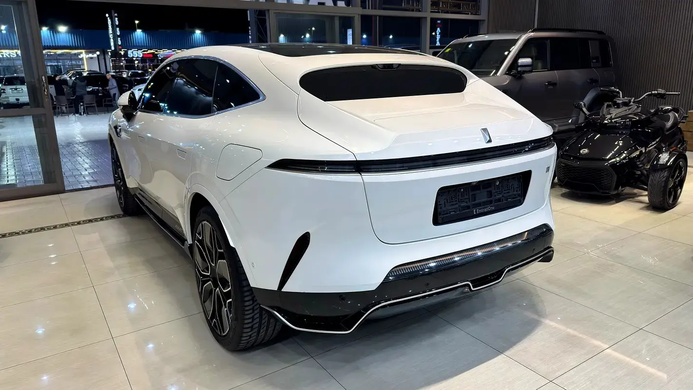 أفاتر 11 2024 undefinedL