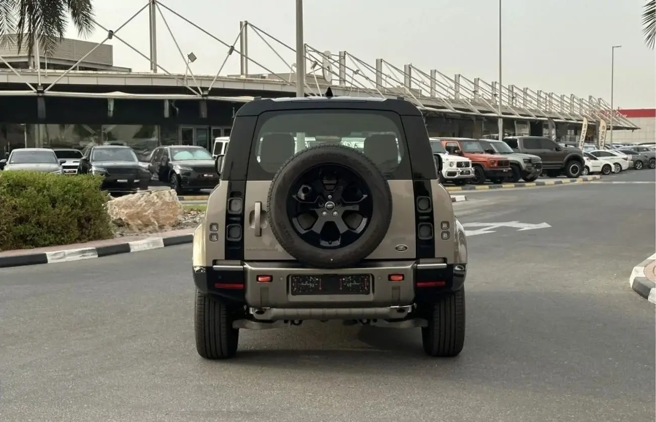 لاند روفر ديفندر 2023 3L