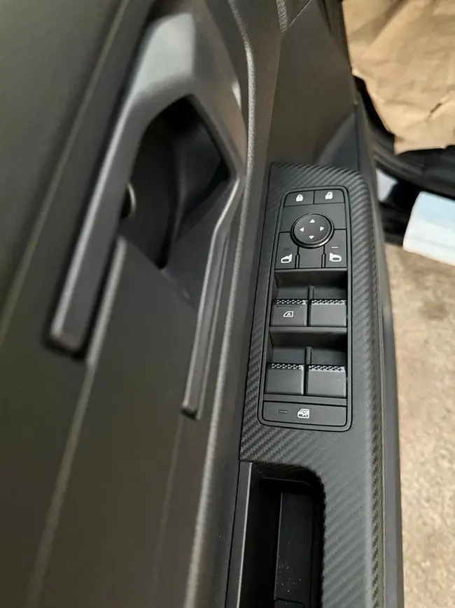 Mitsubishi L200 2025