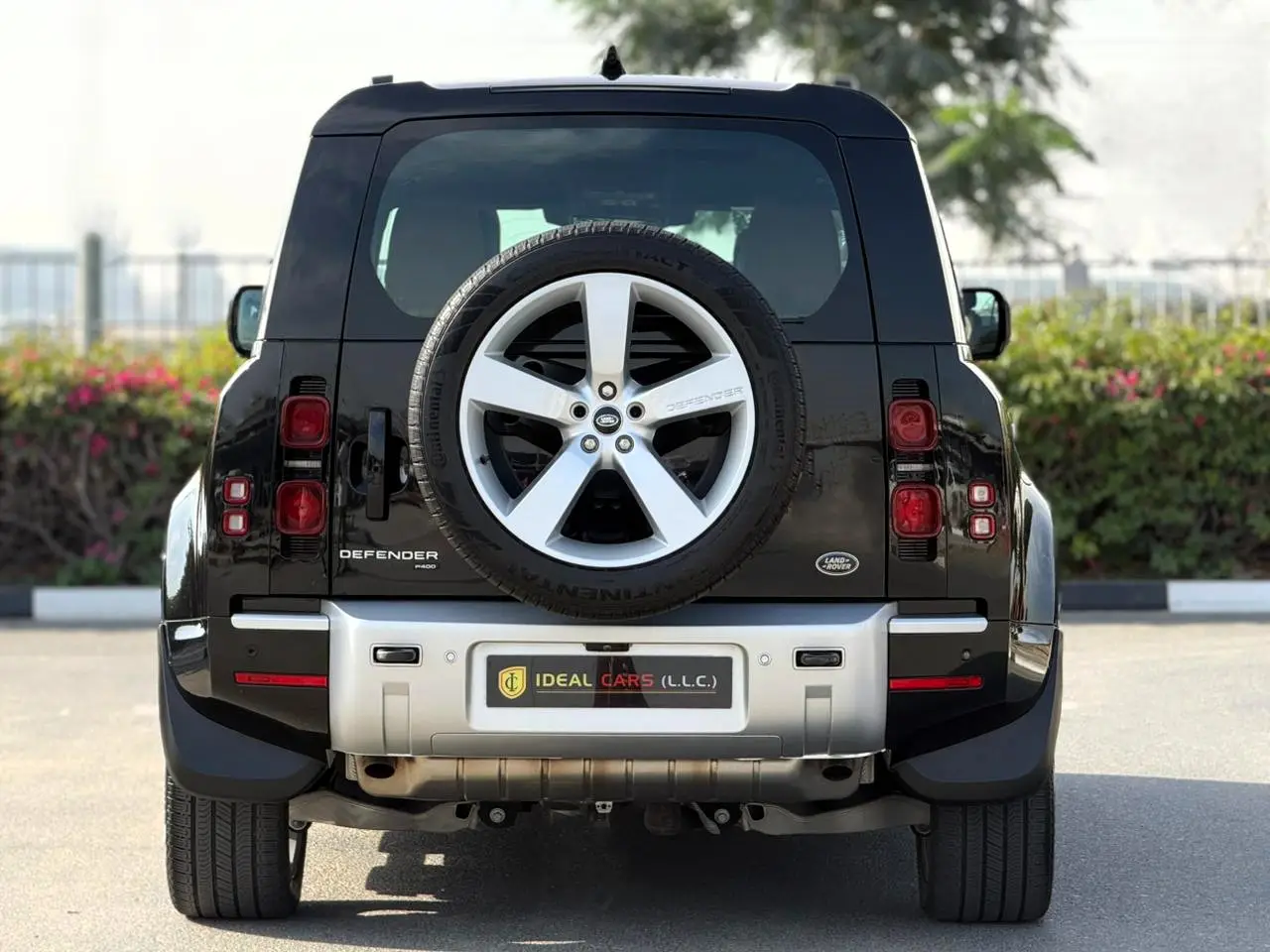 لاند روفر ديفندر 2023 3L