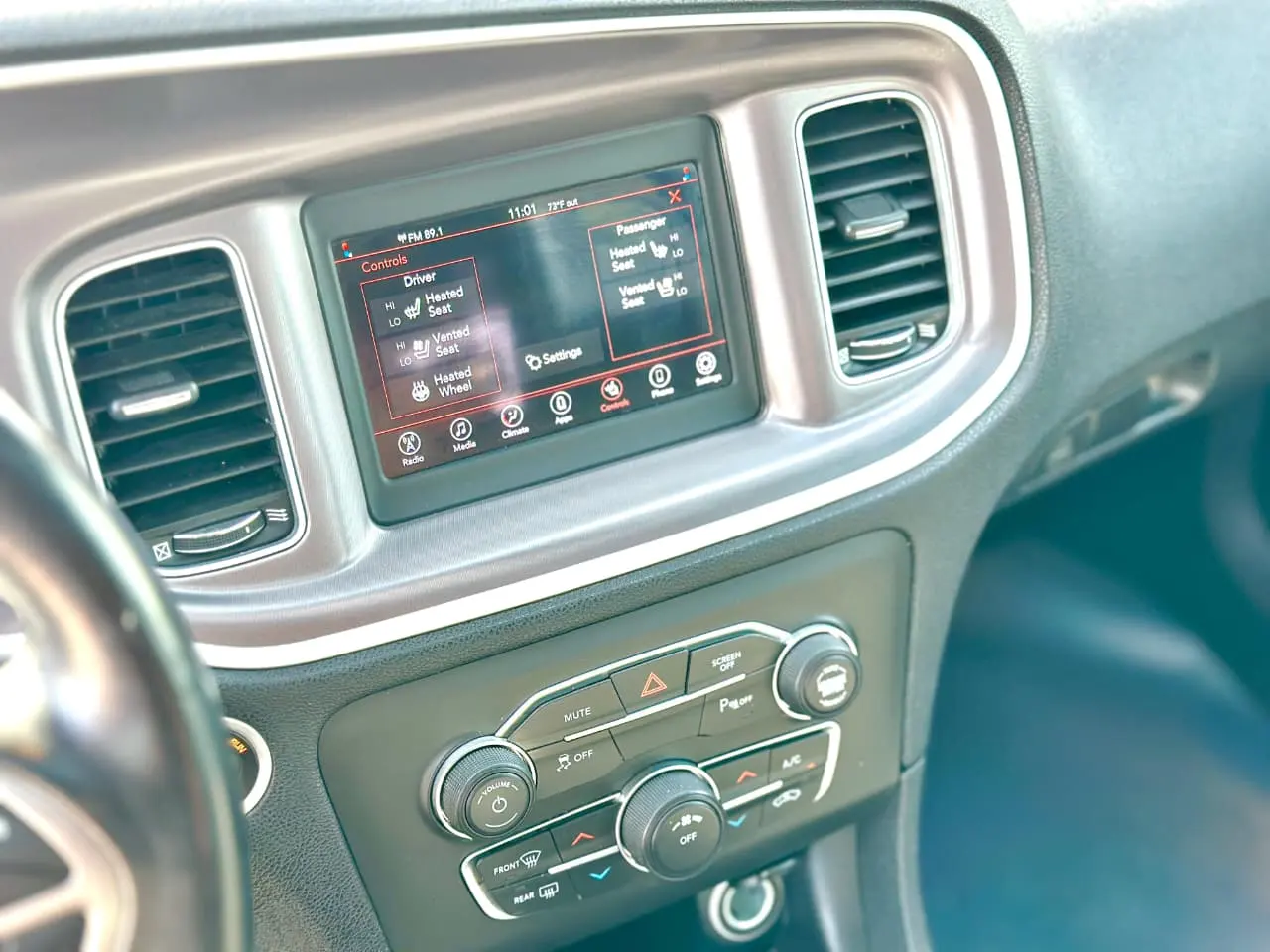 دودج تشارجر 2021